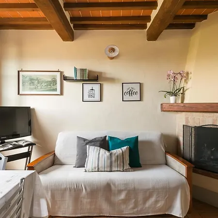 Casa Franci Contignano